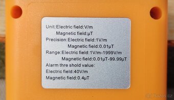 MĚŘIČ / DETEKTOR ELEKTROMAGNETICKÉHO POLE - 2