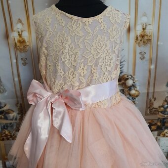 Dětské sváteční šaty s krajkovým topem - 2