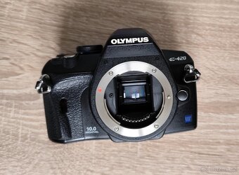 10 MPX ZRCADLOVKA OLYMPUS E-420 BEZ PŘÍSLUŠENSTVÍ - 2