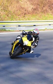 Suzuki Gsxr 10000 k7 - 2