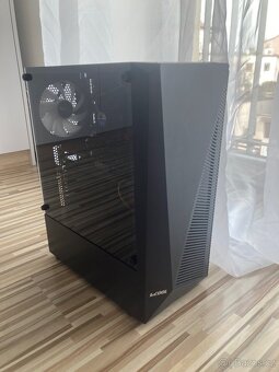 Prodám stolní PC + klávesnice a reproduktory - 2