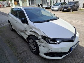 Toyota Auris 1.6i selection - 2