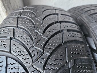 Pár zimních pneu Nexen WinGuard Snow´G WH2 185/60 R15 - 2