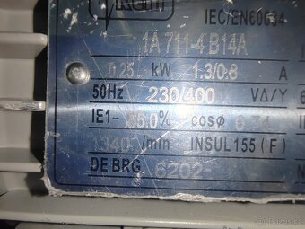 Elektromotor s převodovkou - 2