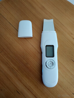 Ultrazvuková špachtle na pleť Ilwy 306 s EMS, LCD - 2