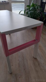 Ikea PÅHL stůl dětský, nastavitelná výška růžový - 2