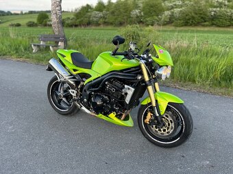 Triumph speed triple 1050 - 2