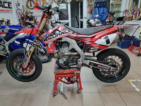 Honda crf 450 supermoto - 2