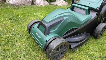Elektrická sekačka na trávu Parkside PRM 1300 A1. - 2