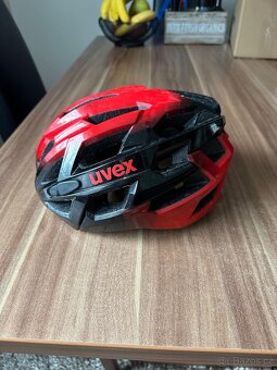 Cyklistická helma Uvex Race 7 - 2