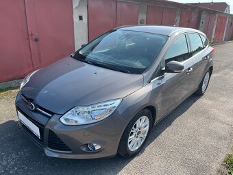 Ford Focus 1.6 CZ Serviska - 2