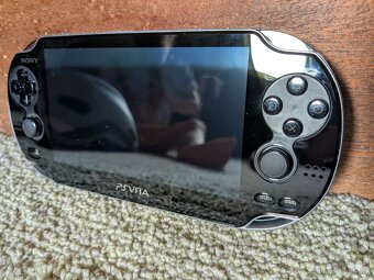 Konzole Playstation PS Vita OLED 8 GB - 2