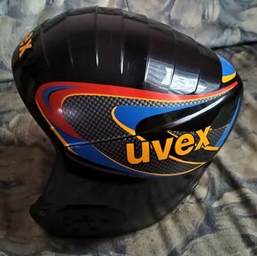 Lyžařská helma UVEX - 2