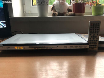 DVD přehrávač HomeTech DVD-688 - 2