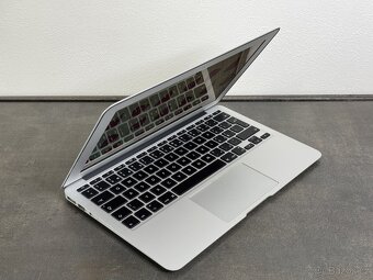 MacBook Air 11" 2012 i5 / 4GB RAM / 64GB - DPH - 2