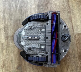 Dyson 360 Heurist robotický vysavač - 2