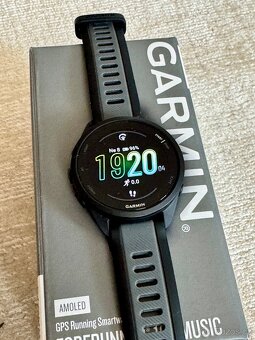 GARMIN Forerunner 165 Music - 2