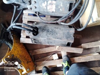 vrtací zařízení na JCB - 2