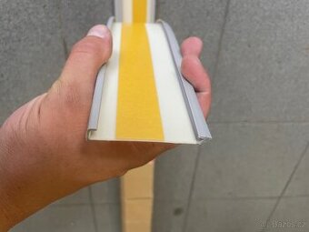 PVC lišta 250x5,5cm - 2