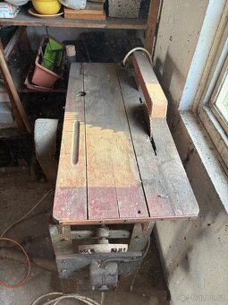 Okružní stolová pila menší - 2