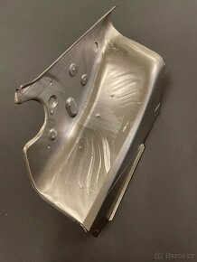 Skoda Felicia - přední podběh - opravný plech - 2