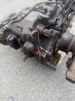 Podvozek Zetor 7745 Převodovka rozvodovka portály - 2