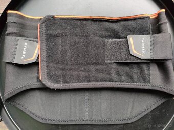 Bederní pás s nastavitelnými pásky - 2