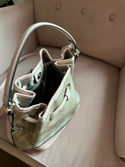 Nová krásná kabelka - 2