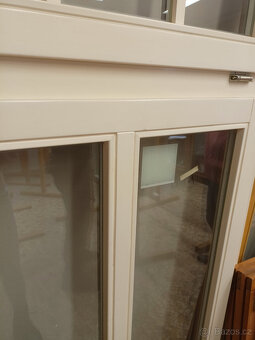 dřevěné okno EURO 68 dvoubarevné - 2