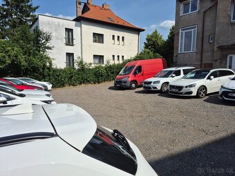 Pronájem parkovacího stání u Brumlovky, Praha 4 - Michle - 2