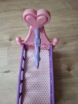 Postýlka na panenky - 2