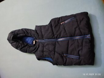 Mix oblečení  vel 104, 110,  67 ks - 2