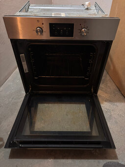 Vestavná trouba Ikea - 2