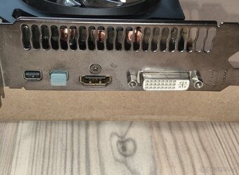 Gigabyte windforce R9 280X 3gb - 2