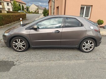 Honda Civic 1.8 i-VTEC Tourer Sport - 2