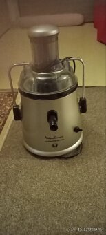 Elektrický odšťavňovač - 2