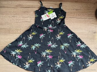 Dívčí šatičky - 2