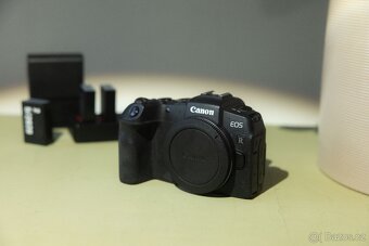 Canon EOS RP + 3 baterie - 2