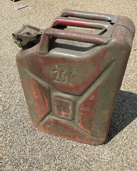 20lt kanystr 1959 do veterána

 - 2