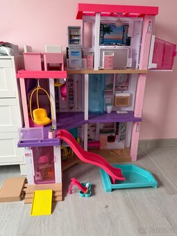 Barbie dům s výtahem, karavan, panenky - 2