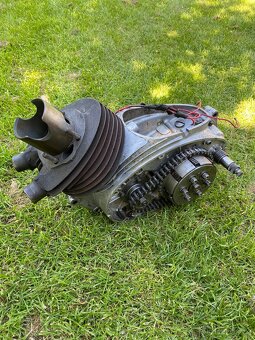 ČZ 150 Motor / Polomotor - 2