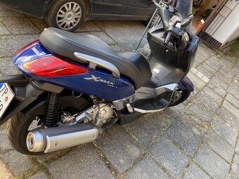 YAMAHA X MAX 250i - 2