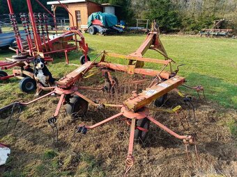 Obraceč sena Fella TH520 - 2