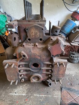 Zetor blok motoru 5501 - 2