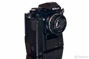 Nikon F3 + Nikkor Pancake 1,8/50mm + motor MD4 - 2