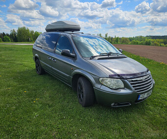 Chrysler Grand Voyager 2.8 CRD Automat 7 Míst - 2