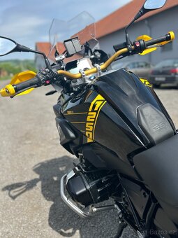 BMW R1250 GS (výroční edice 40 let GS) - 2