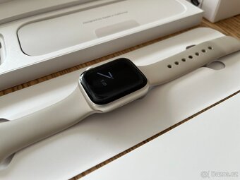 Apple Watch Series 9 41mm silver (stříbrné) - 2