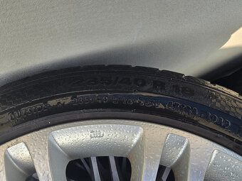 Alu kola Škoda R18 5X112 LETNÍ PNEU 235/40 R18 - 2
