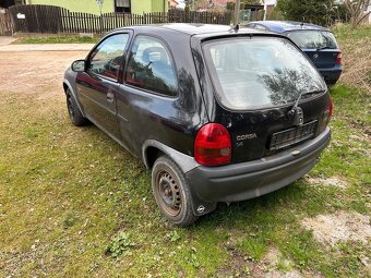 Opel Corsa 1.4i - 2